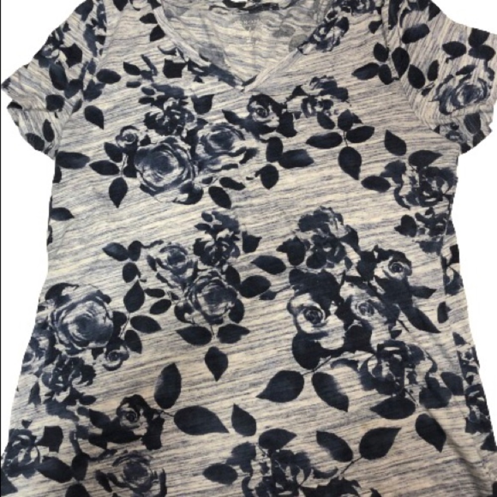 Sonoma Everyday Tee | Size Medium|Blue flower print